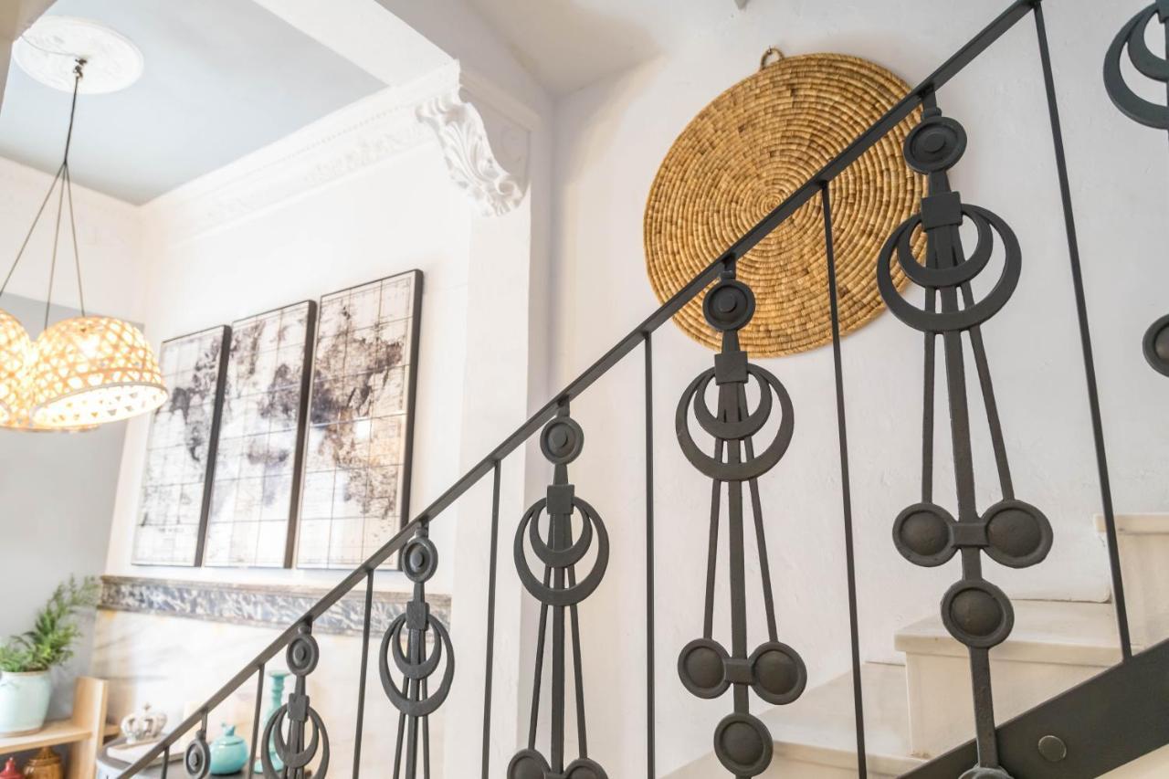 Maison Reina B&B Valencia Bagian luar foto