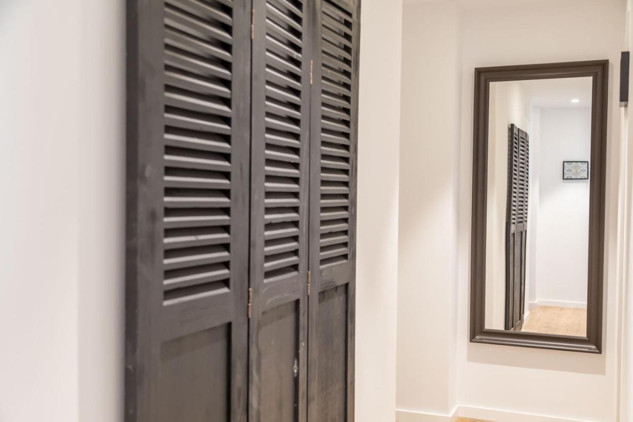 Maison Reina B&B Valencia Bagian luar foto