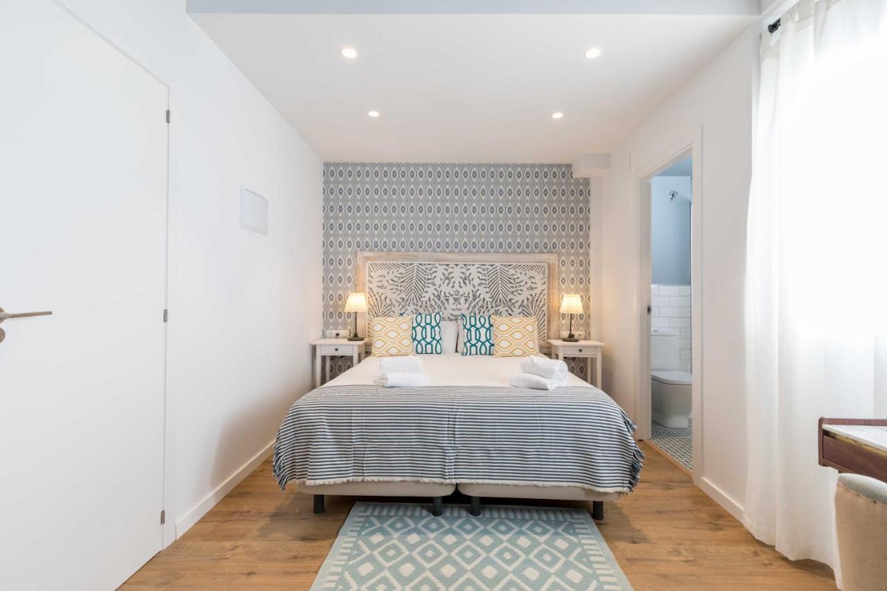 Maison Reina B&B Valencia Bagian luar foto