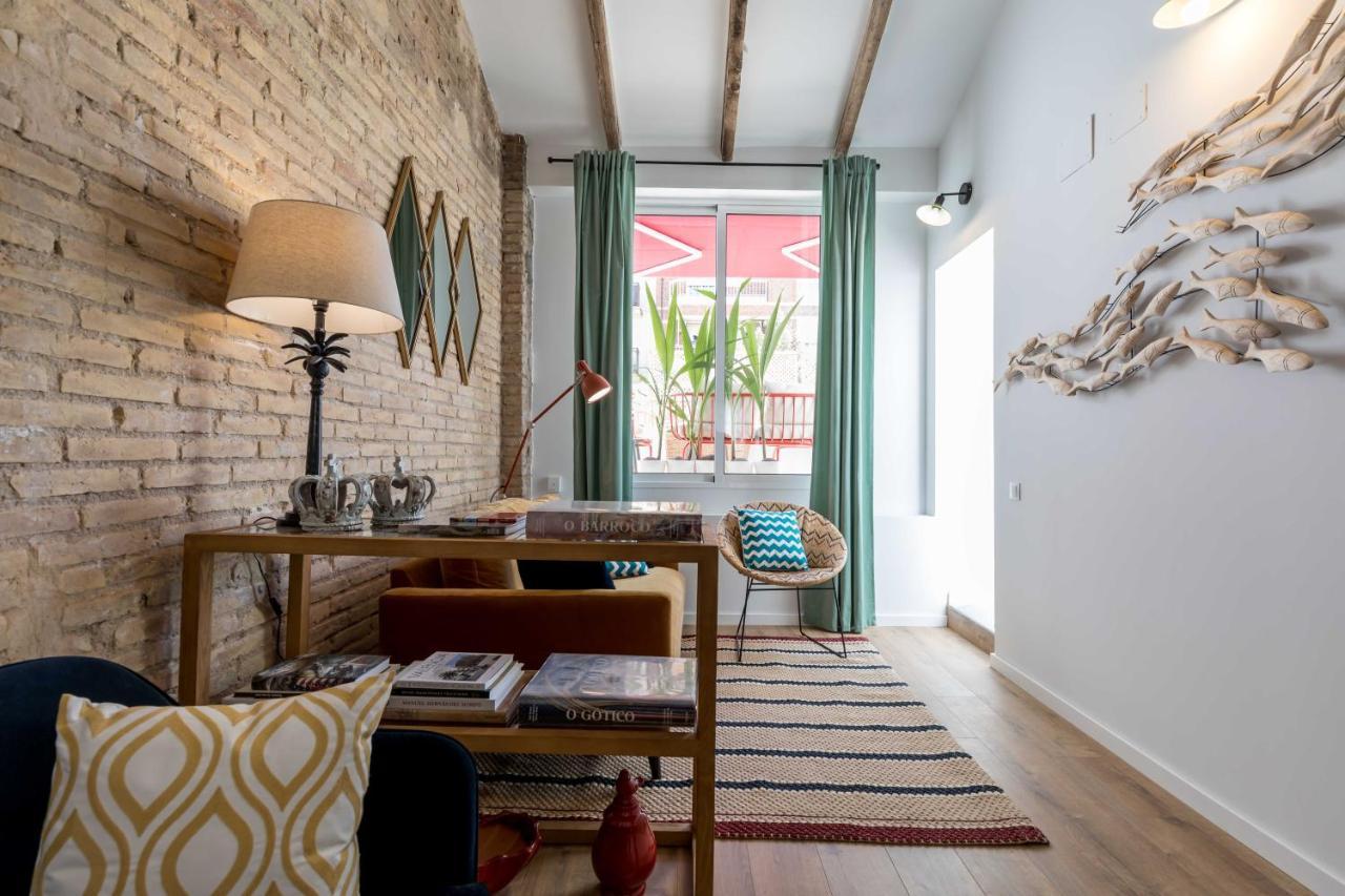 Maison Reina B&B Valencia Bagian luar foto