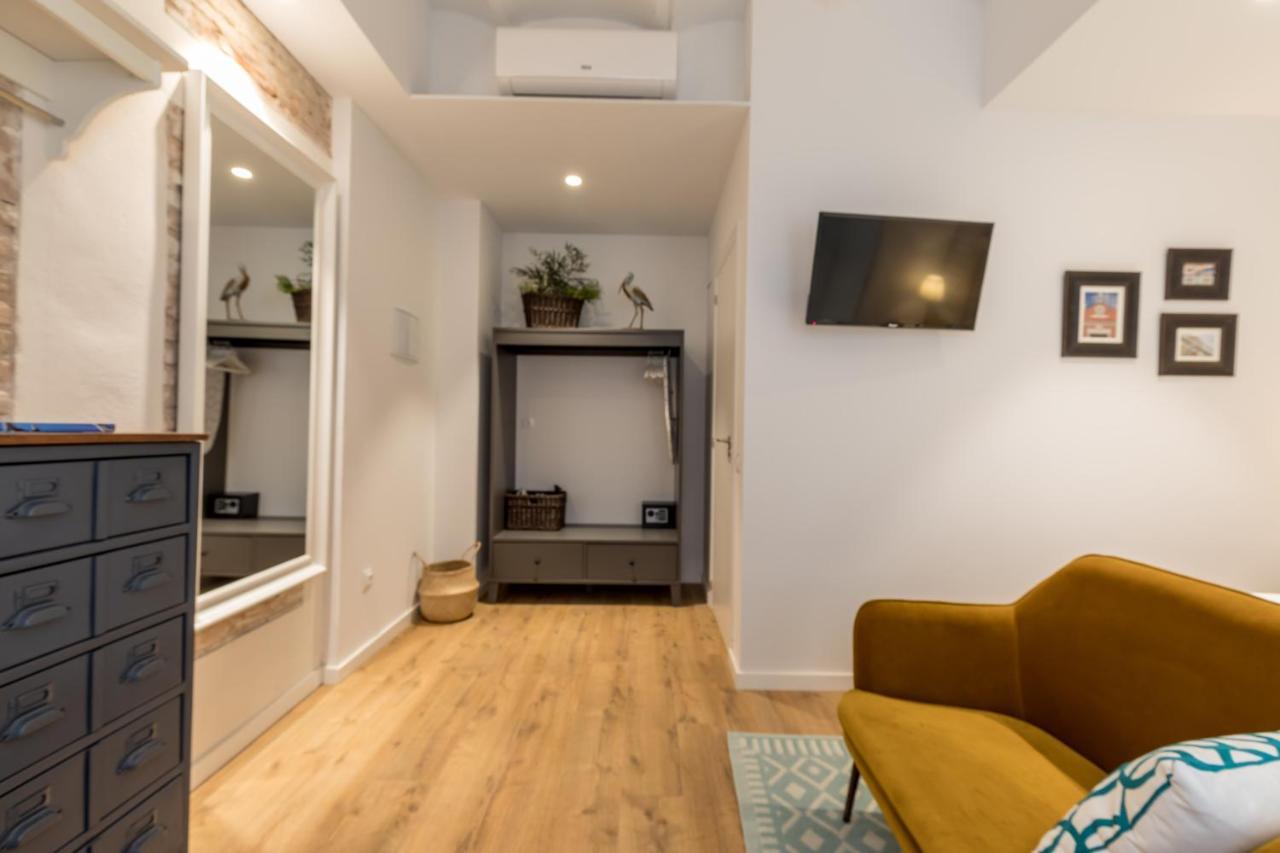 Maison Reina B&B Valencia Bagian luar foto