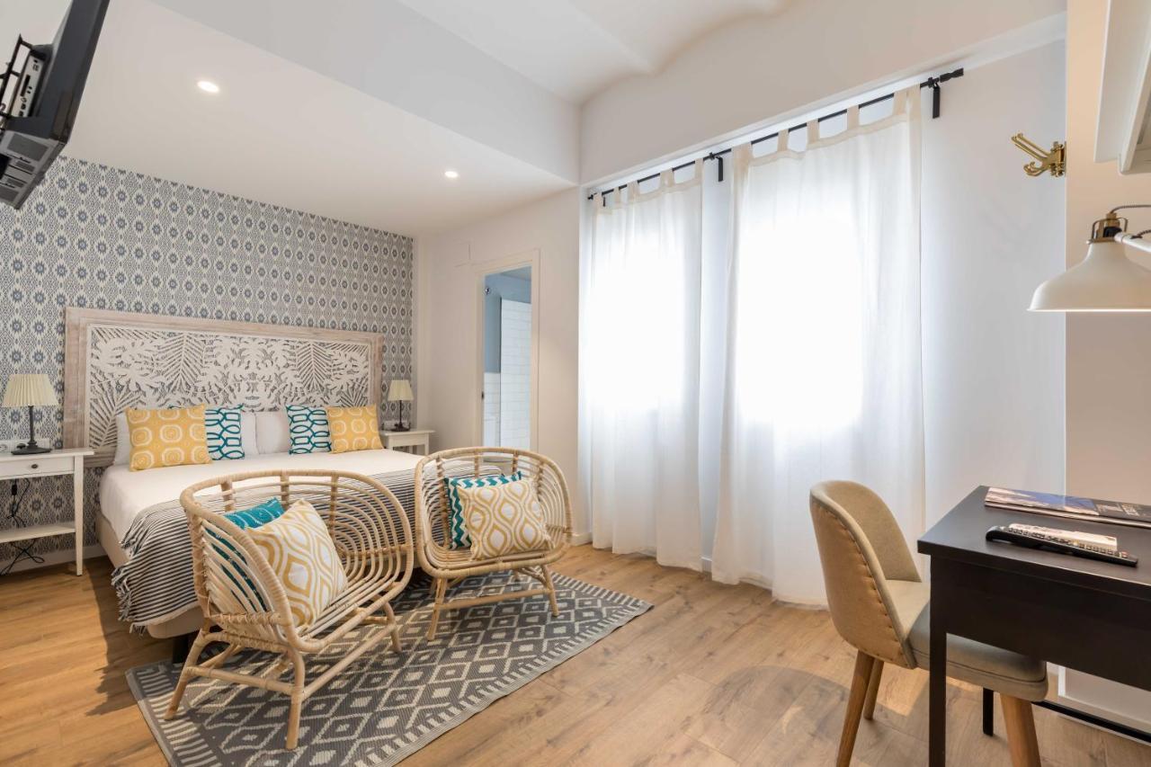 Maison Reina B&B Valencia Bagian luar foto