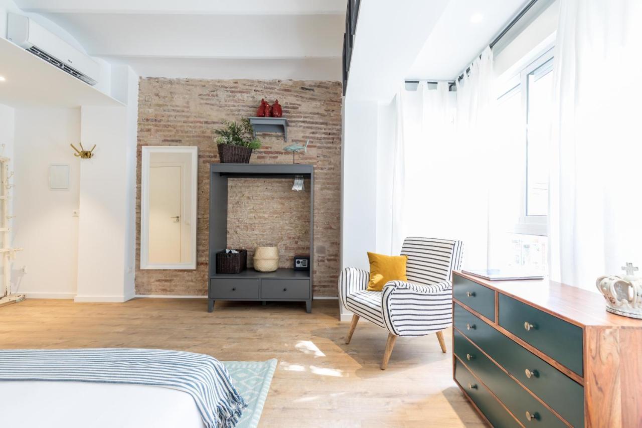 Maison Reina B&B Valencia Bagian luar foto