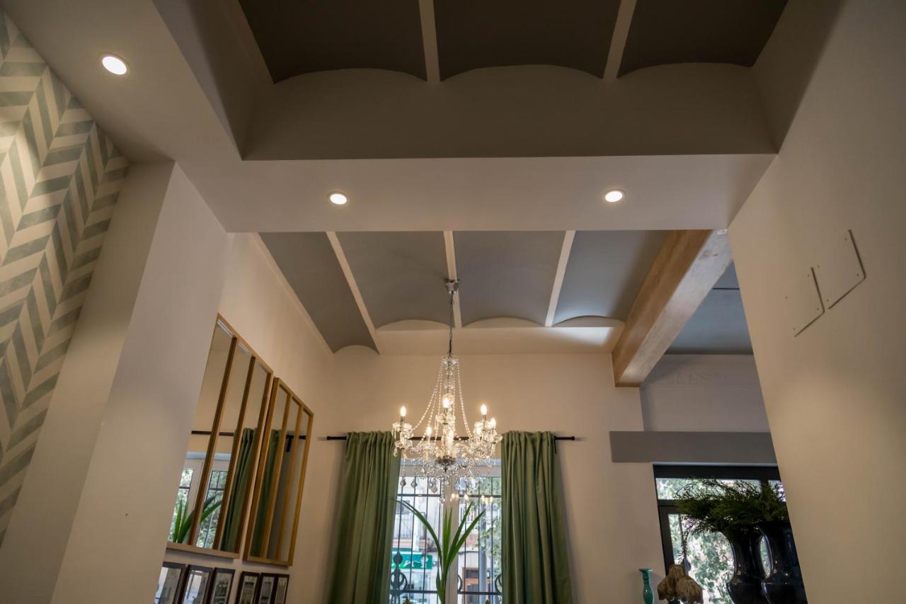 Maison Reina B&B Valencia Bagian luar foto