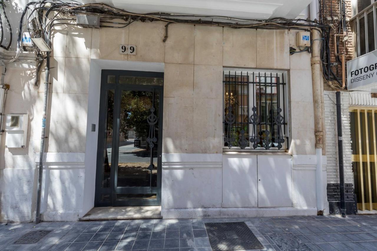 Maison Reina B&B Valencia Bagian luar foto