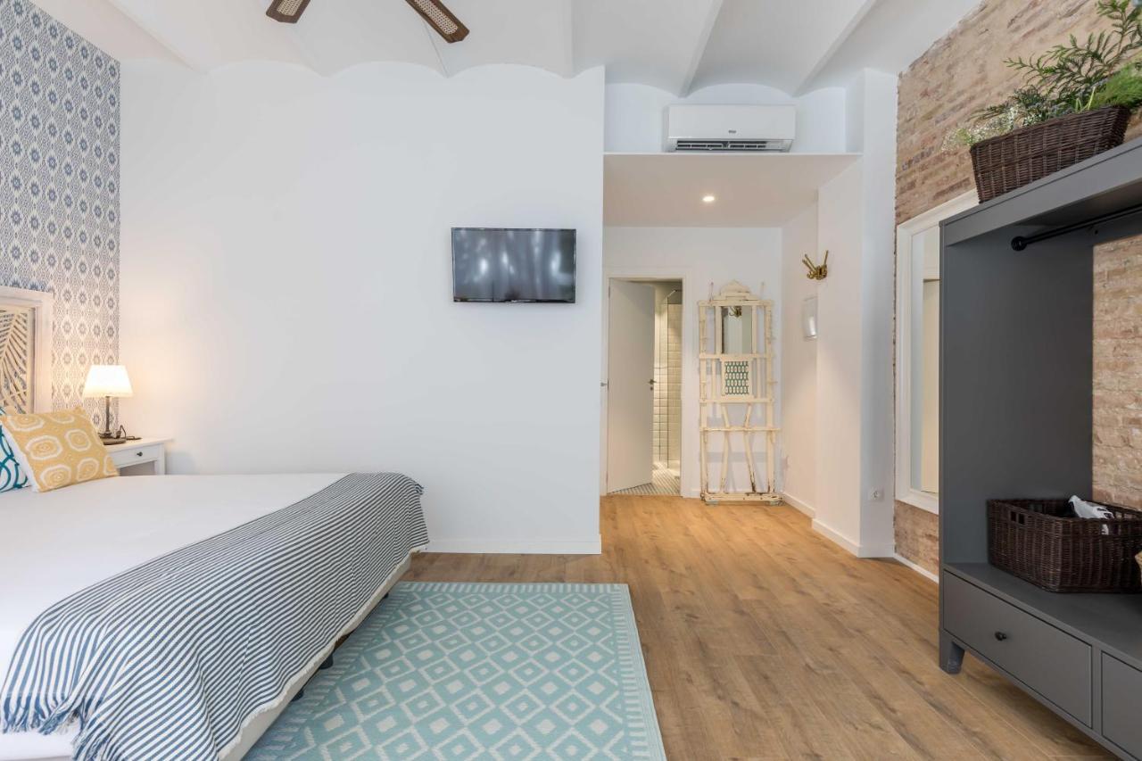 Maison Reina B&B Valencia Bagian luar foto