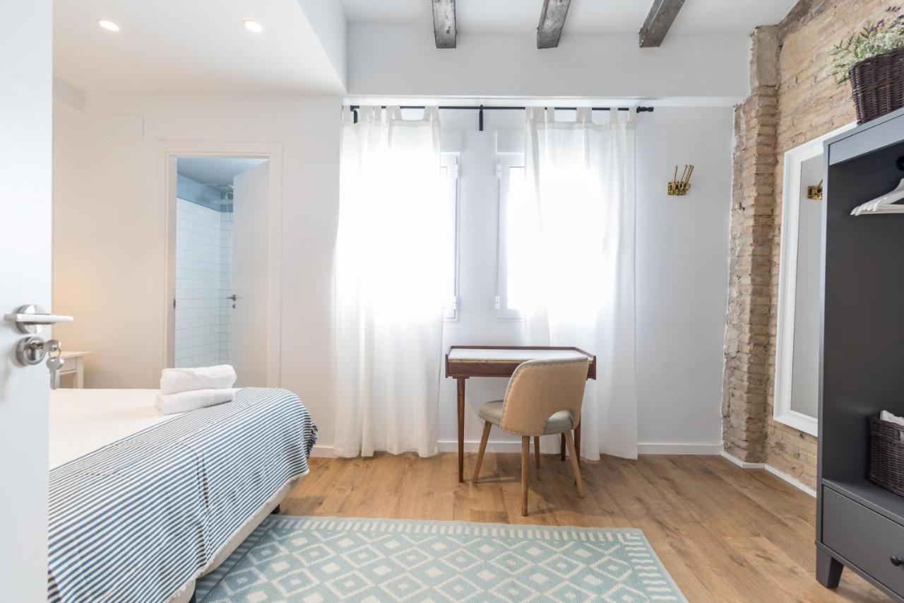 Maison Reina B&B Valencia Bagian luar foto